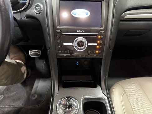 Used 2017 Ford Fusion Titanium AWD/4WD image 22