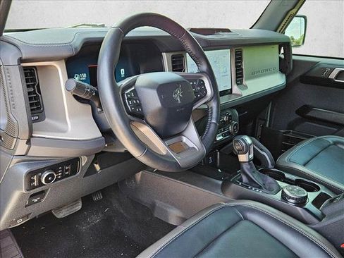 Used 2025 Ford Bronco Outer Banks AWD/4WD image 10