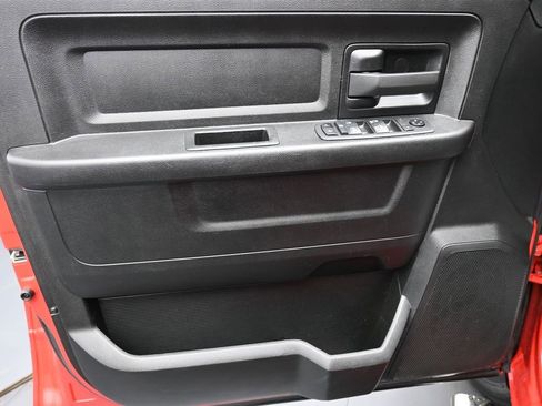 Used 2021 RAM 2500 Tradesman image 9