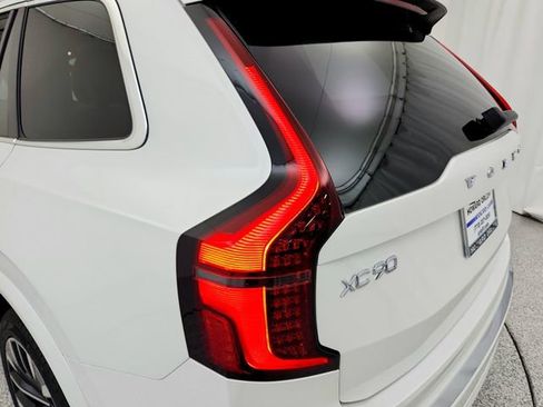 New 2026 Volvo XC90 B6 Ultra image 15