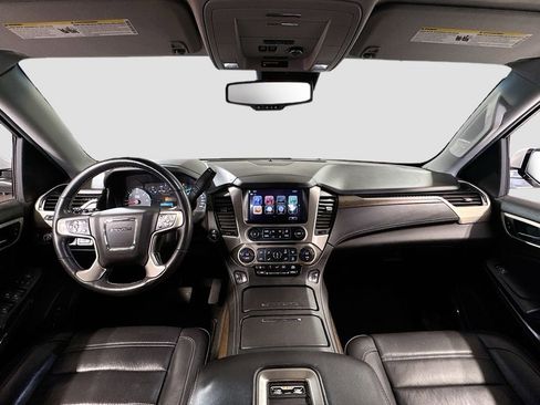 Used 2018 GMC Yukon Denali w/ Open Road Package image 15