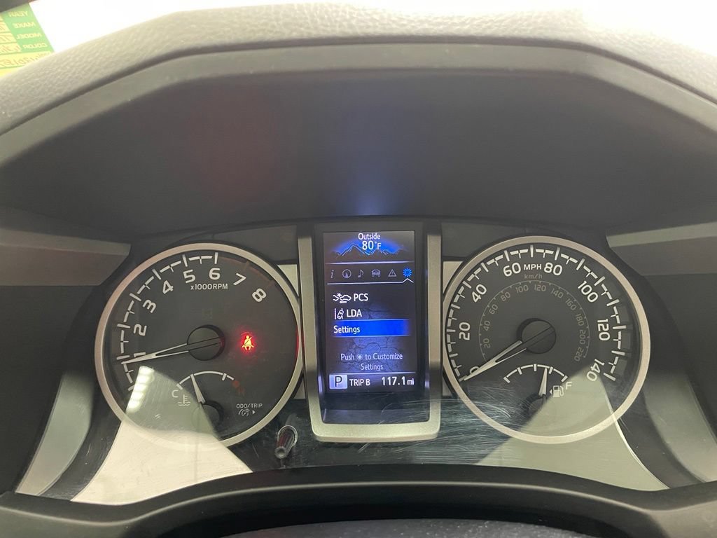 Used 2019 Toyota Tacoma Limited AWD/4WD image 31