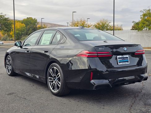 New 2026 BMW 530i xDrive w/ Executive Package image 4