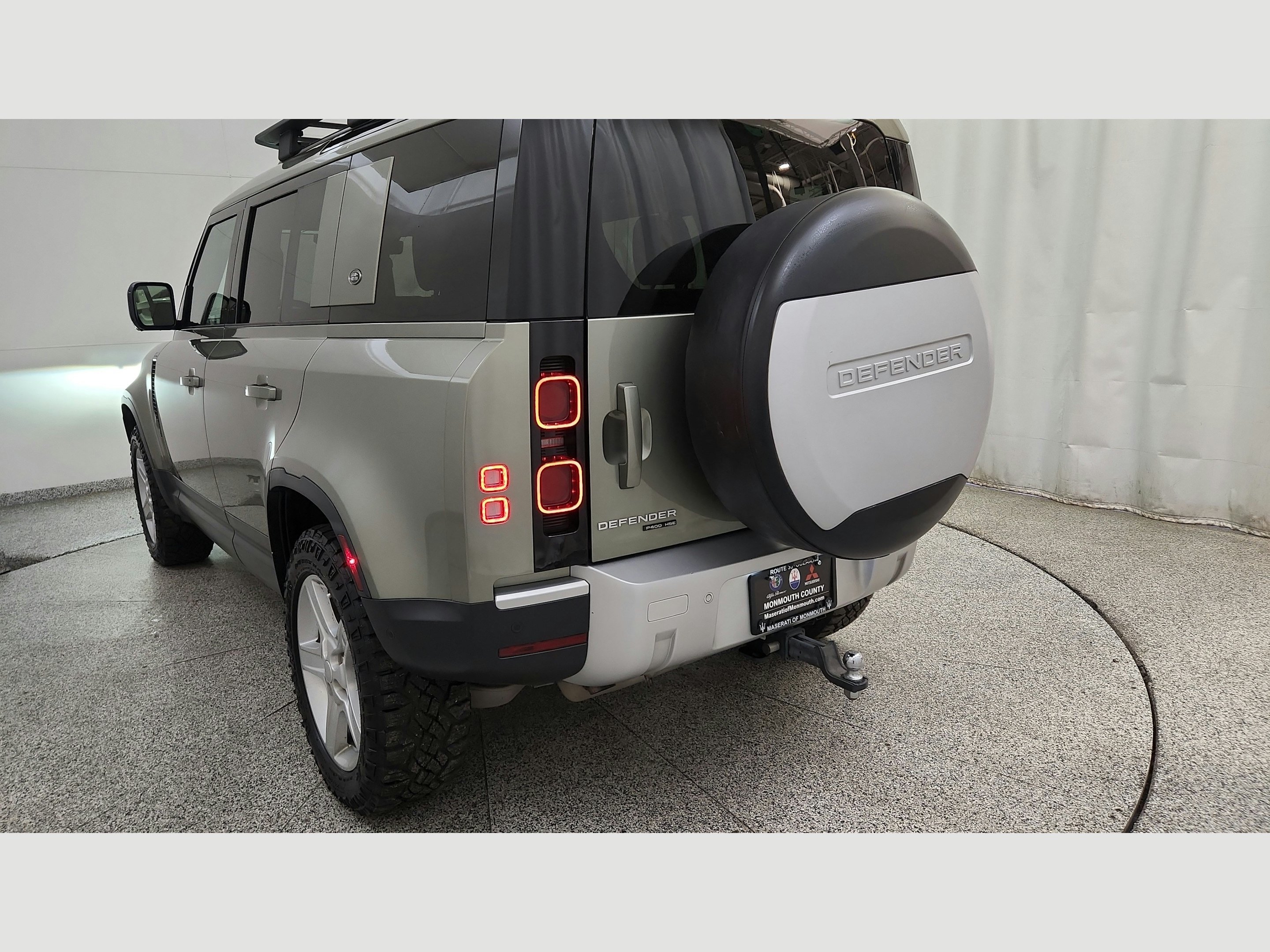 Used 2020 Land Rover Defender 110 HSE AWD/4WD image 29