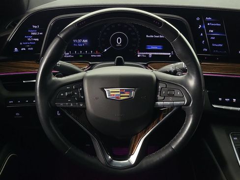 Used 2023 Cadillac Escalade ESV Premium Luxury AWD/4WD image 12