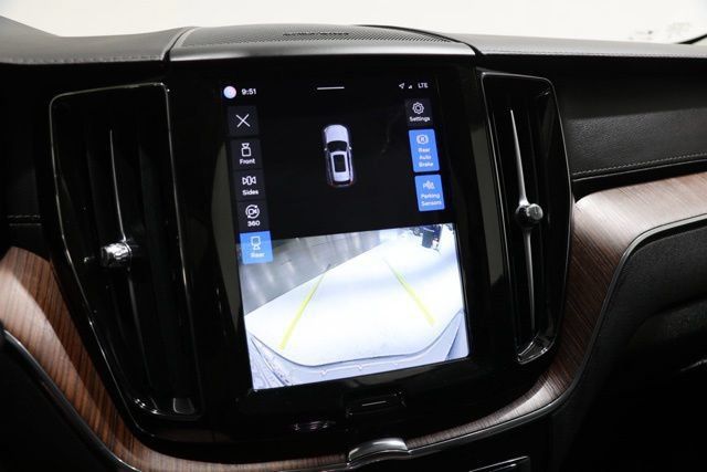 Used 2023 Volvo XC60 T8 Ultimate w/ Climate Package AWD/4WD image 26