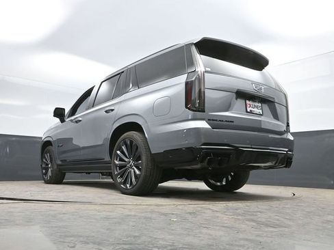 Used 2025 Cadillac Escalade V AWD/4WD image 63
