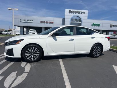 Used 2025 Nissan Altima 2.5 SV