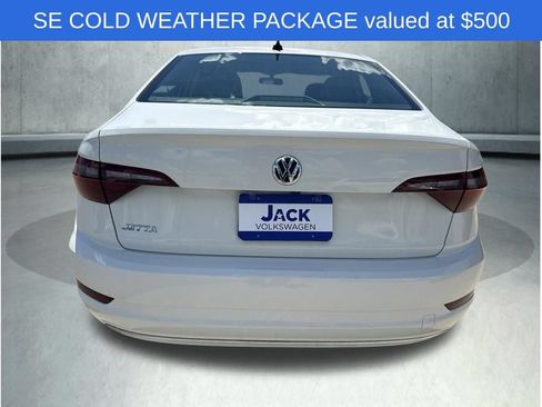 Used 2021 Volkswagen Jetta SE w/ SE Cold Weather Package FWD image 3