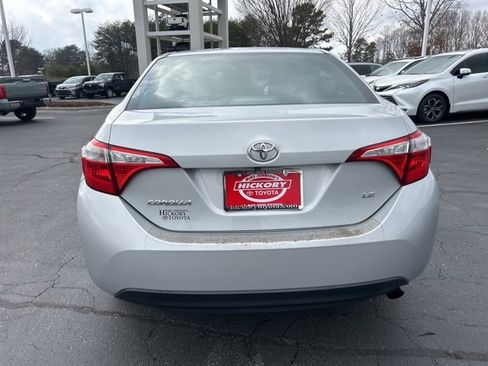 Used 2015 Toyota Corolla LE image 6