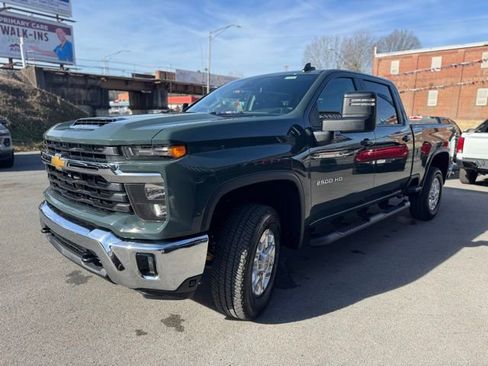 New 2026 Chevrolet Silverado 2500 LT image 4
