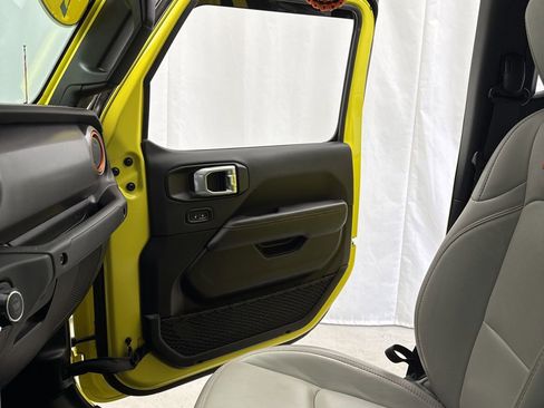 Used 2023 Jeep Gladiator Mojave w/ LED Lighting Group image 28