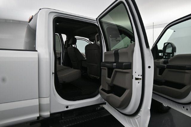 Certified 2022 Ford F250 XLT AWD/4WD image 13