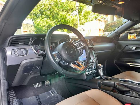 Used 2020 Ford Mustang Coupe w/ Equipment Group 101A RWD image 18