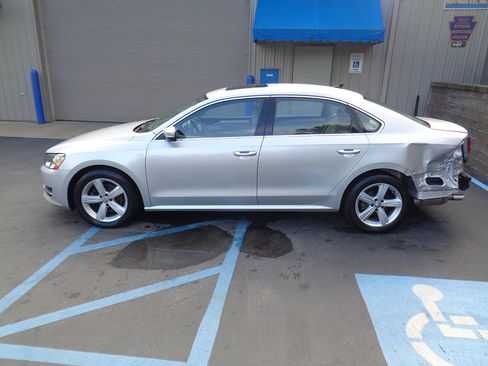 Used 2013 Volkswagen Passat 2.5 SE image 7