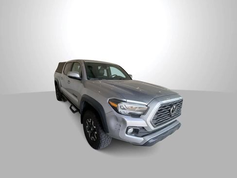 Used 2020 Toyota Tacoma TRD Off-Road w/ TRD Premium Off Road Package image 2