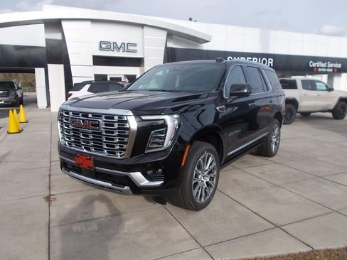 New 2026 GMC Yukon Denali w/ Denali Reserve Package image 7