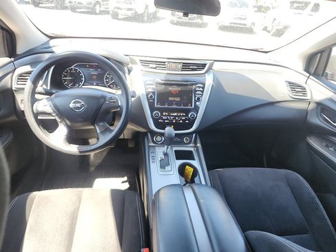Used 2019 Nissan Murano S AWD/4WD image 14