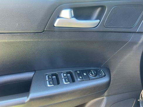 Used 2021 Kia Sportage LX w/ LX Fwd Popular Package image 13