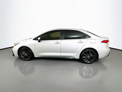 Certified 2024 Toyota Corolla SE w/ SE Package image 8