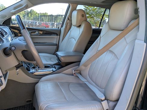 Used 2016 Buick Enclave Leather FWD image 13