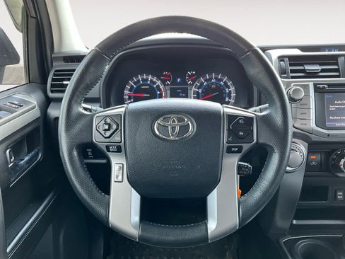 Used 2016 Toyota 4Runner SR5 AWD/4WD image 12