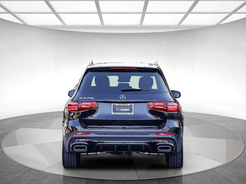 Certified 2024 Mercedes-Benz GLB 250 image 3