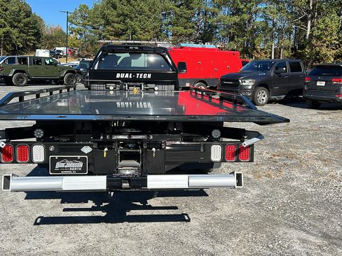 New 2025 RAM 5500 4x4 Regular Cab image 10