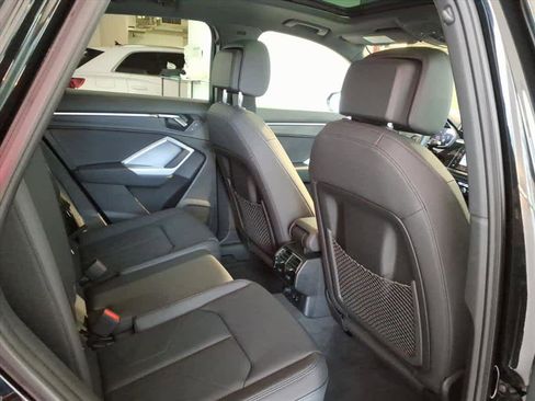 Certified 2025 Audi Q3 2.0T Premium w/ Convenience Package image 22