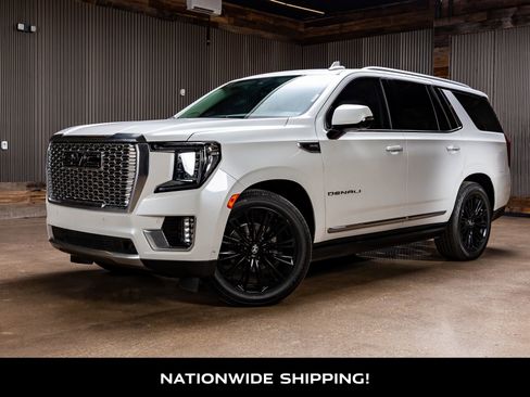 Used 2023 GMC Yukon Denali w/ Denali Reserve Package image 4