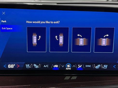 Used 2024 Chevrolet Traverse RS w/ LPO, Floor Liner Package image 35