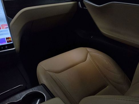 Used 2016 Tesla Model S 75D image 25