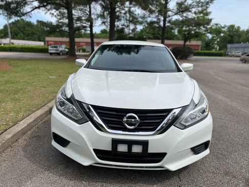 Used 2017 Nissan Altima 2.5 S w/ Power Driver Seat Package FWD image 8