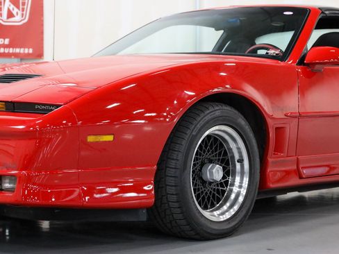 Used 1988 Pontiac Firebird Trans Am RWD image 30