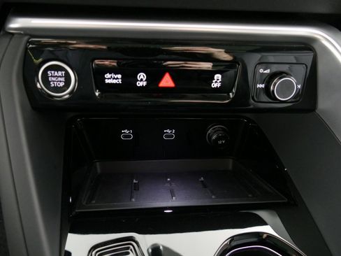 New 2025 Audi Q5 Premium Plus image 21