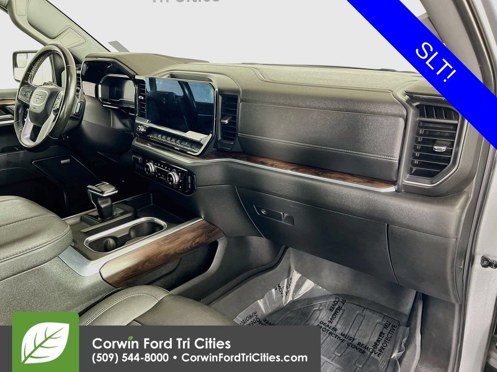Used 2023 GMC Sierra 1500 SLT w/ SLT Convenience Package AWD/4WD image 28