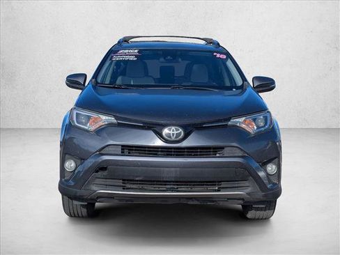 Used 2018 Toyota RAV4 XLE image 2