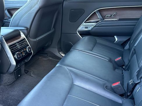 Certified 2024 Land Rover Range Rover Long Wheelbase SE image 14