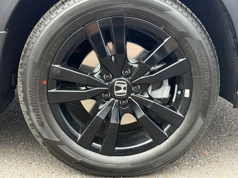 New 2026 Honda HR-V Sport image 5