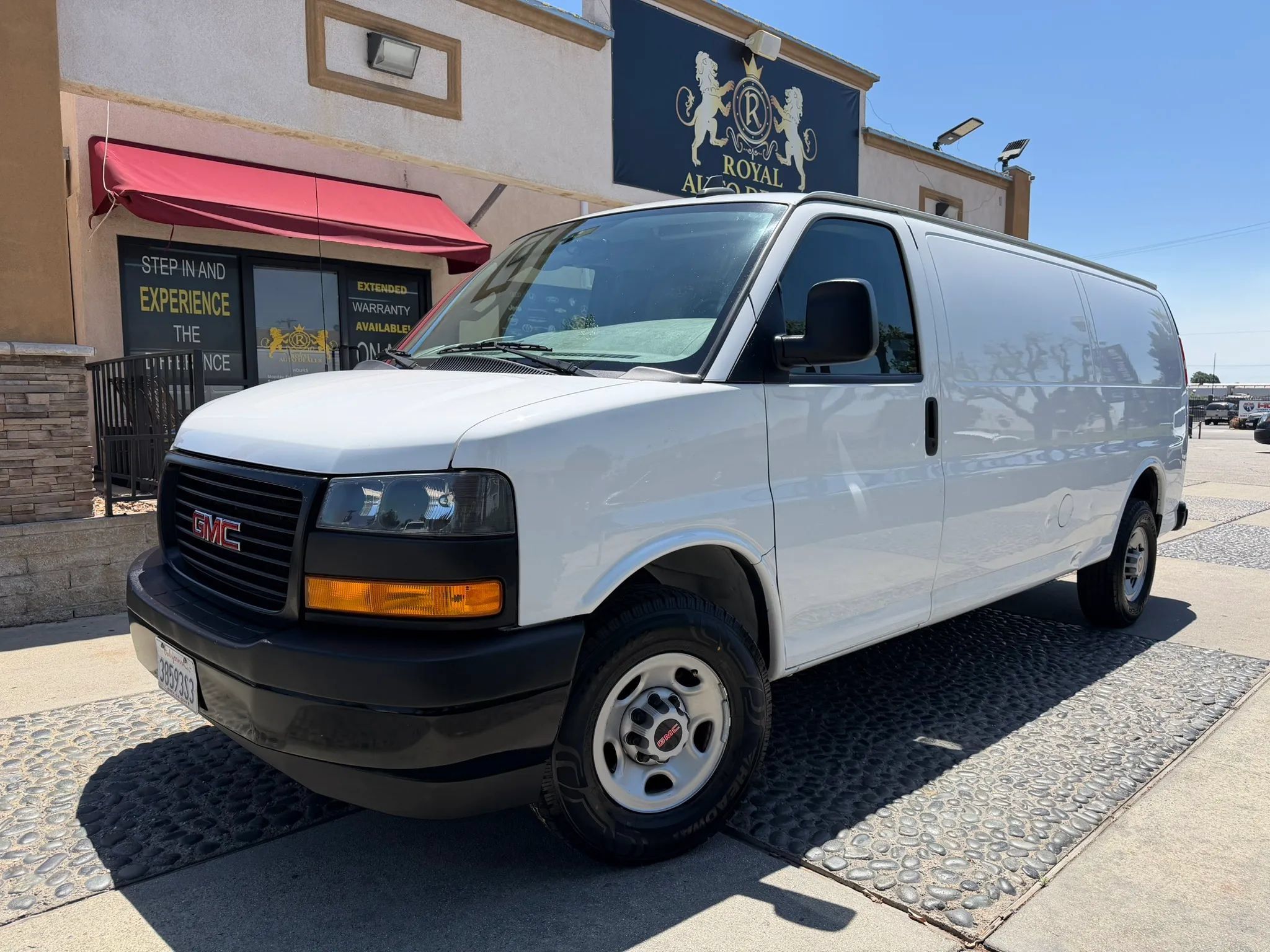 Used 2023 GMC Savana 2500 Extended w/ Driver Convenience Package RWD image 1