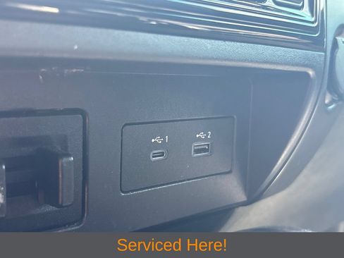 Used 2022 Nissan Titan PRO-4X w/ Pro-4x Convenience Package AWD/4WD image 16