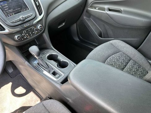 Certified 2024 Chevrolet Equinox LT FWD image 21