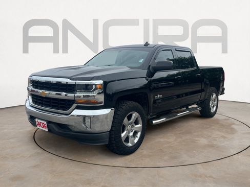 Used 2017 Chevrolet Silverado 1500 LT w/ Texas Edition RWD image 6