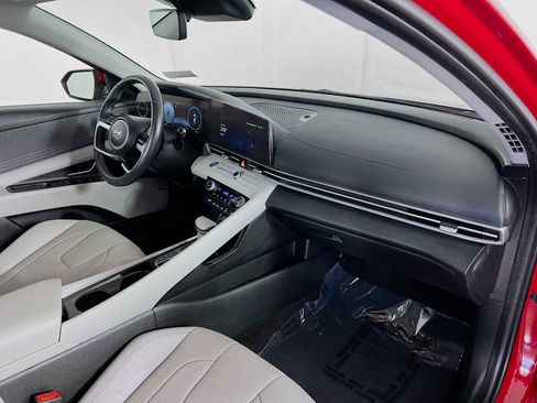 Certified 2023 Hyundai Elantra Limited w/ Cargo Package image 30