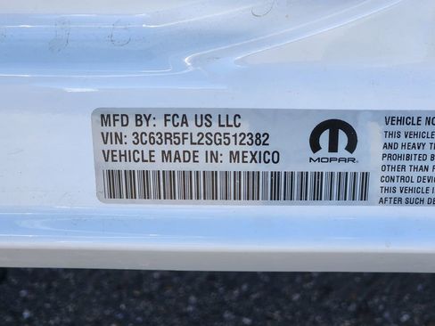 New 2025 RAM 2500 Laramie AWD/4WD image 14