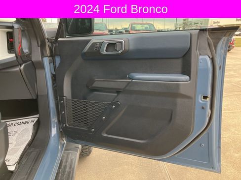 Used 2024 Ford Bronco Heritage Edition image 14