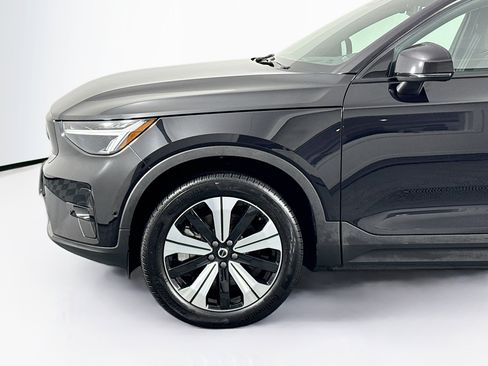 Used 2023 Volvo XC40 Recharge Plus AWD/4WD image 38