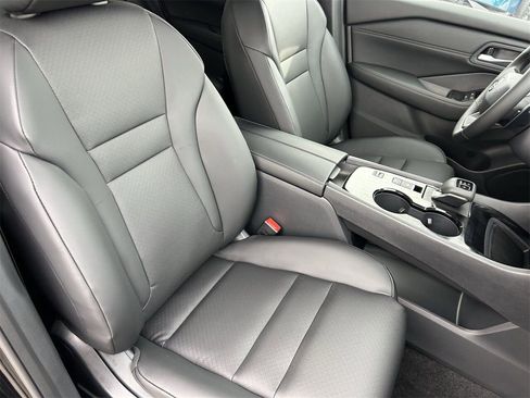 New 2026 Nissan Rogue SV FWD image 13