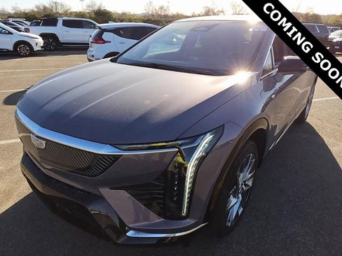 Used 2025 Cadillac Optiq Luxury 1 image 1