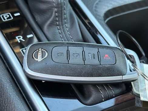 Certified 2025 Nissan Sentra SV image 37